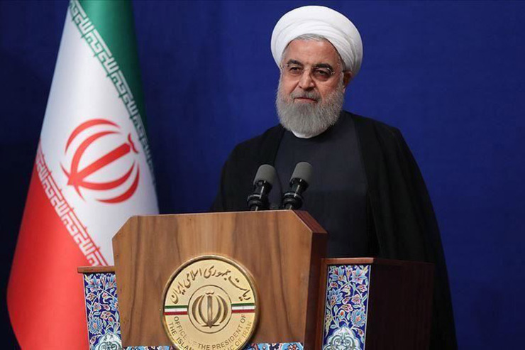 رئیس جمهوری با اشاره به کاهش رعایت پروتکل‌های بهداشتی توسط مردم درباره آغاز موج چهارم کرونا در کشور هشدار داد و گفت: خدای ناکرده اگر در بهمن و اسفند خوب مراعات نکنیم با محدودیت‌هایی مواجه خواهیم شد.