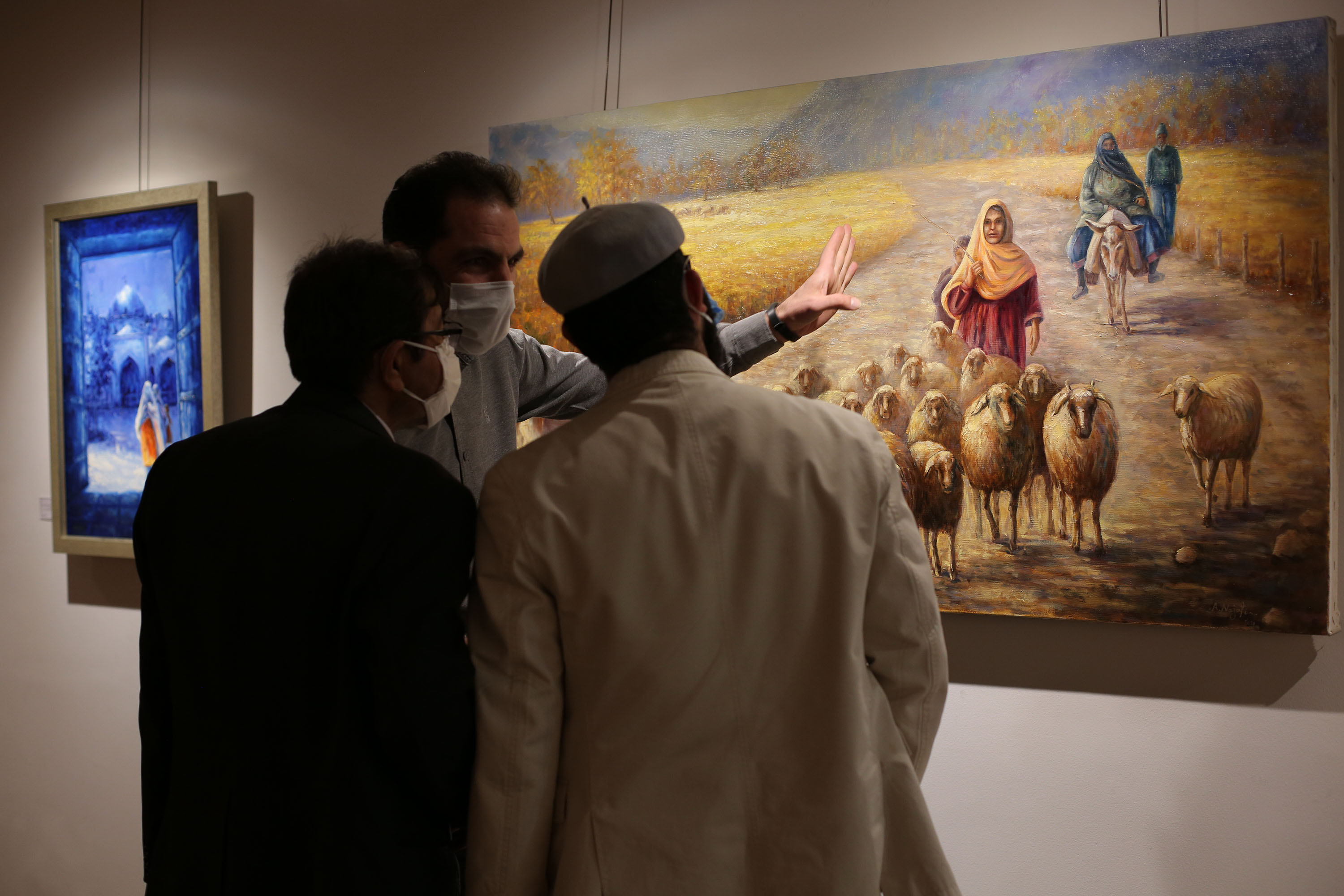 روایت رنج زنان افغانستان بر بوم نقاشی