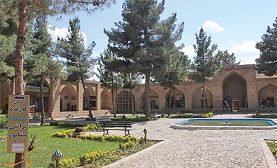 میزبانان خشتی تاریخ