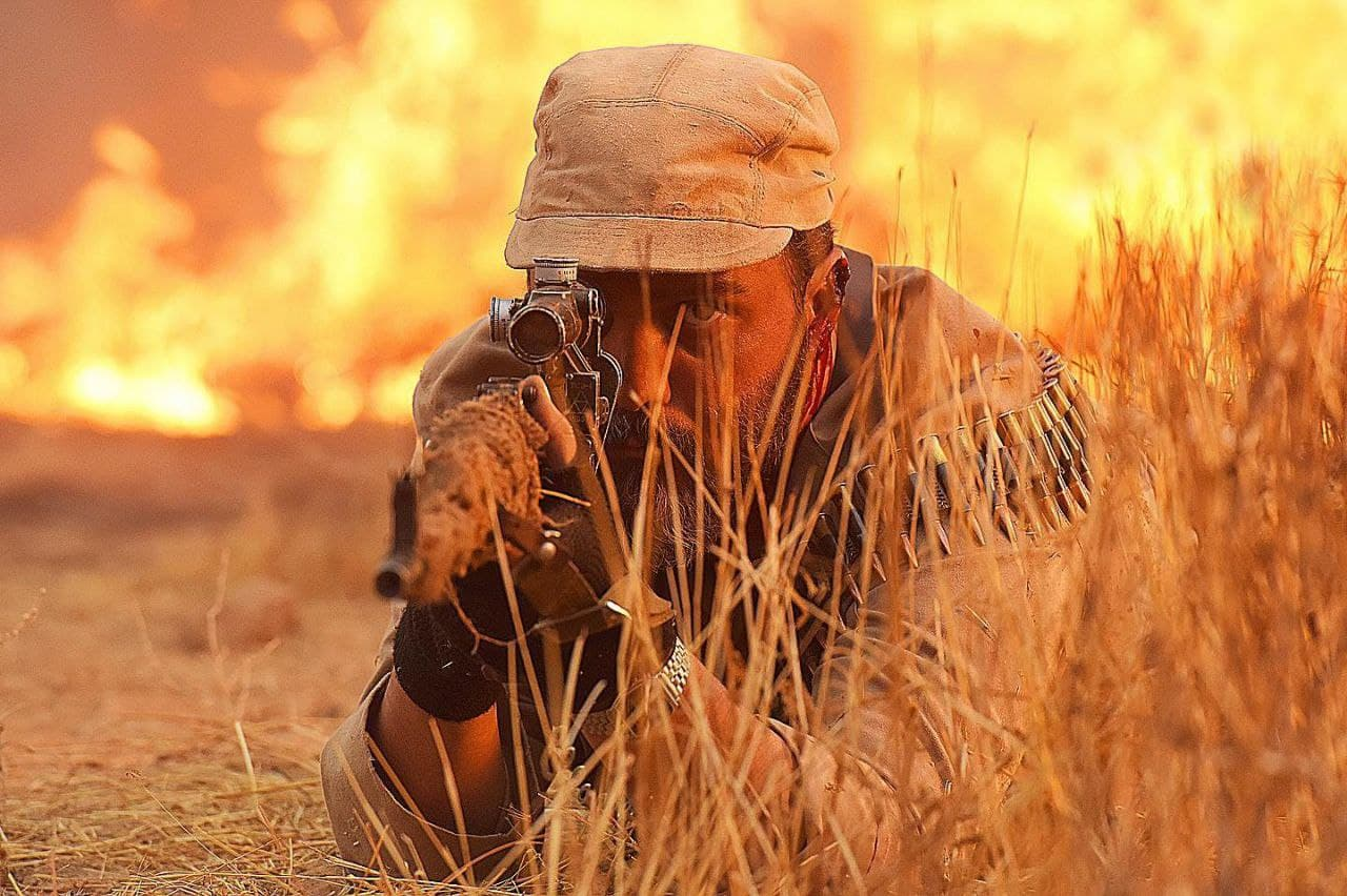 نگاهی به فیلم «تک تیرانداز‌» علی غفاری | لباسی قهرمانانه بر تن قصه‌ای معلول