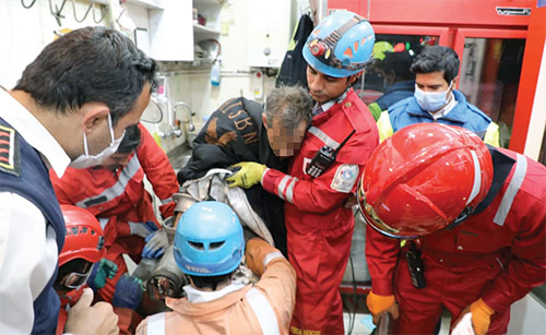 چرخ&zwnj;گوشت&zwnj;ها همچنان دست&zwnj;ها را می&zwnj;بلعند