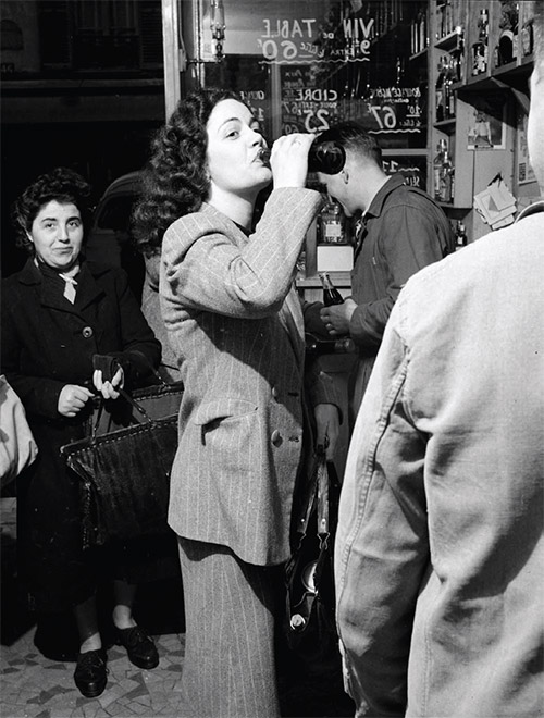 کوکاکولای فرانسوی در برابر جامعه سرمایه‌داری