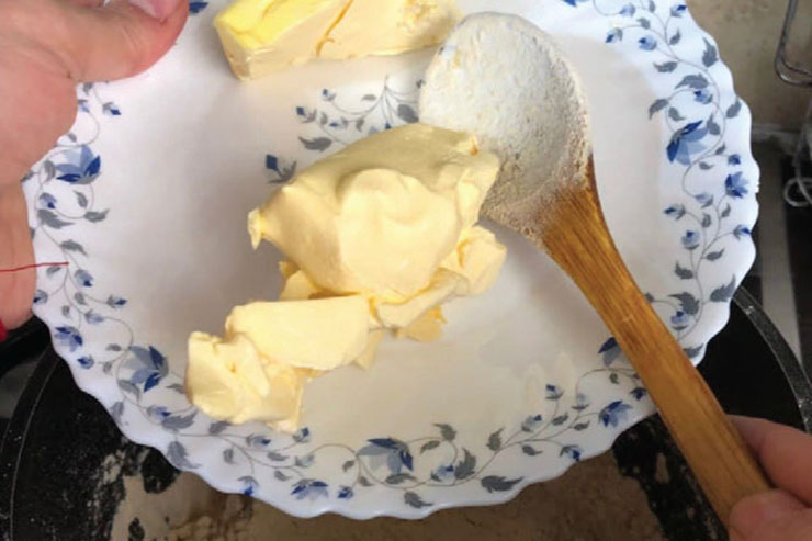 حلوای شکلاتی