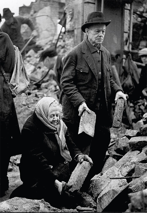 بازسازی &laquo;درسدن&raquo; با دست&zwnj;های خالی