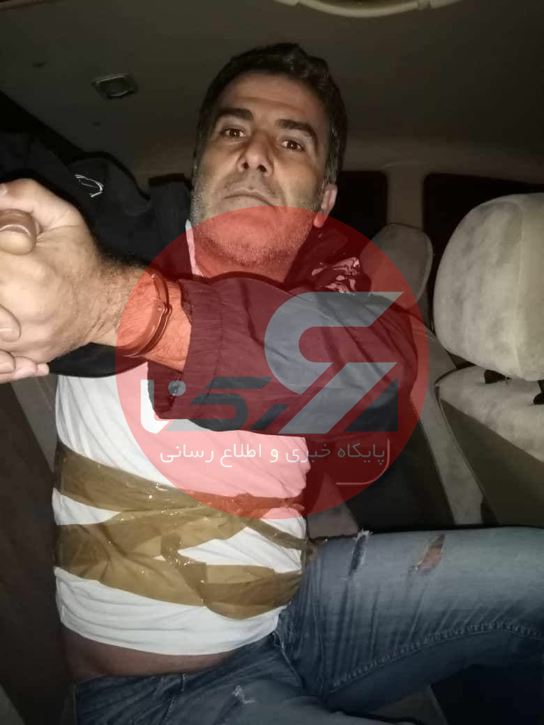 اسلحه پلاستیکی و بمب چوبی هواپیماربای پرواز اهواز - مشهد + عکس