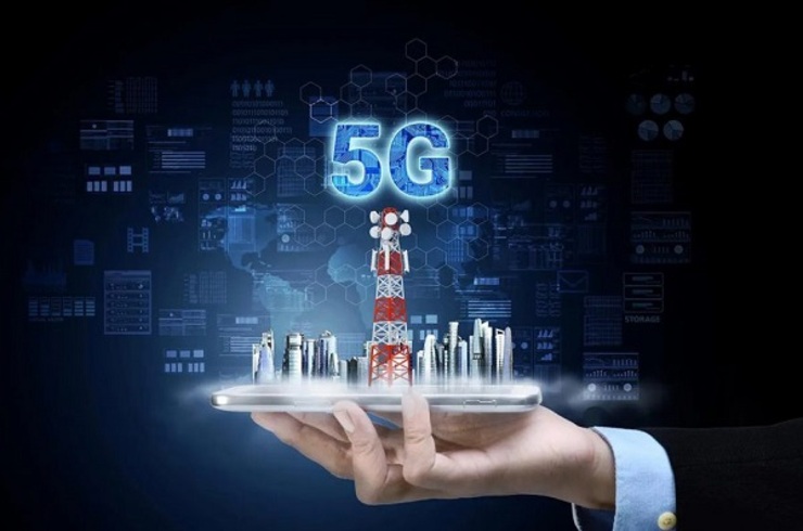 آذری جهرمی: تا آخر سال اینترنت 5G خانگی راه‌اندازی می‌شود