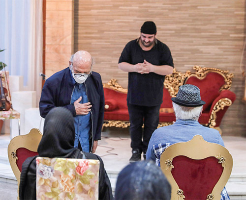 خنده در روزگار ماتم زده