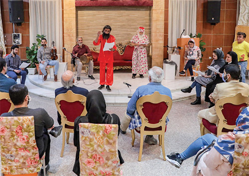 خنده در روزگار ماتم زده