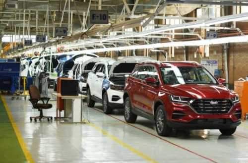 آغاز تولید اولین خودروهای شاسی بلند SWM در ایران+تصاویر آغاز تولید اولین خودروهای شاسی بلند SWM در ایران+تصاویر