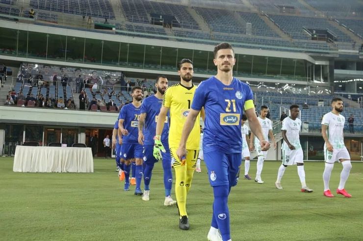 ابهامات ممنوعیت ورود خارجی‌ها به استقلال و پرسپولیس