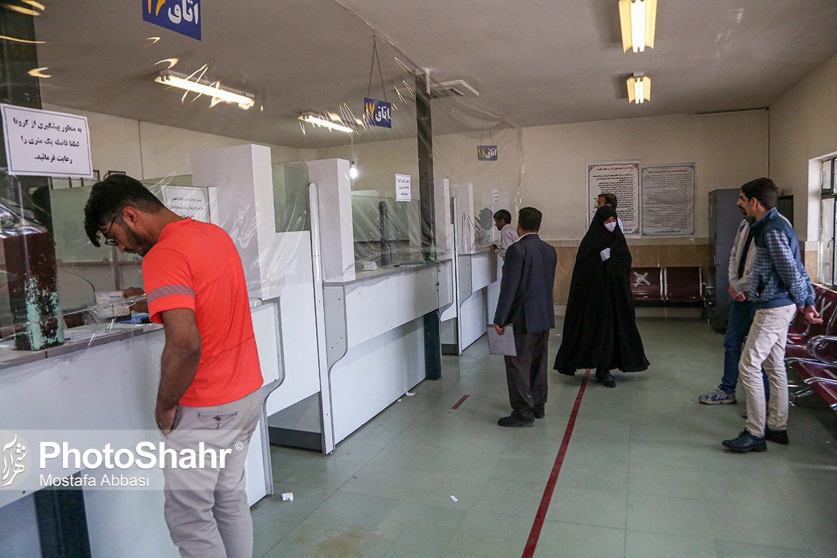 شمارهگذاری ۵۰۰ خودرو در اولین روز بازگشایی مراکز تعویض پلاک در مشهد شمارهگذاری ۵۰۰ خودرو در اولین روز بازگشایی مراکز تعویض پلاک در مشهد