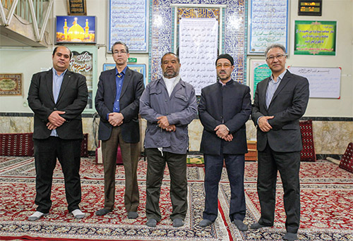 همه برای قرآن