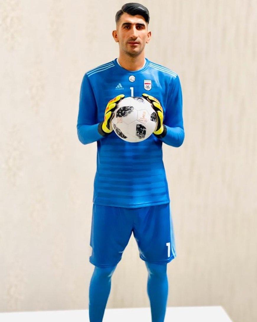 واکنش بیرانوند به مجسمه اش و طعنه به رونالدو+عکس واکنش بیرانوند به مجسمه اش و طعنه به رونالدو+عکس