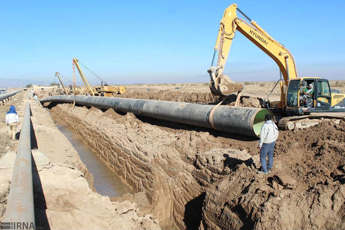 پایان عملیات انتقال آب شرب به حرم امام رضا (ع)