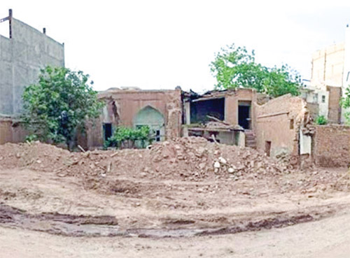 شاعر ملت‌های دردمند و توده‌های آرزومند