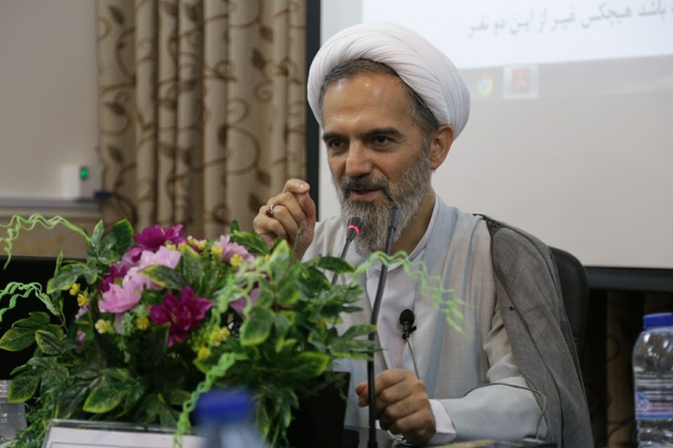 از غروب شنبه ۱۰۰ گروه رصدی در استان‌های مختلف با بهره‌گیری از تجهیزات مناسب، برای دیدن هلال ماه شوال فعالیت خواهند کرد.