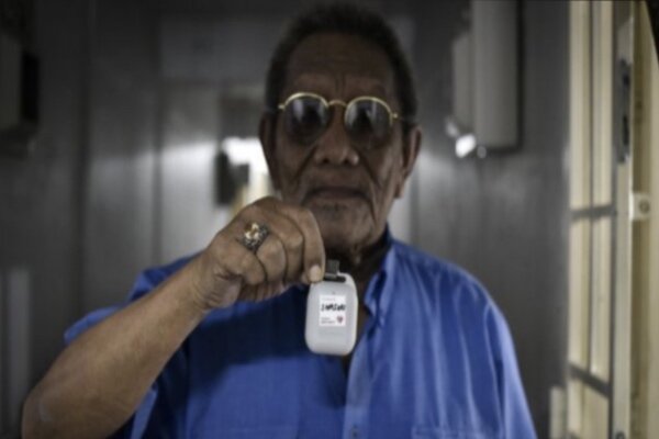 سنگاپور با گردنبند بلوتوثی کرونا را ردیابی می‌کند