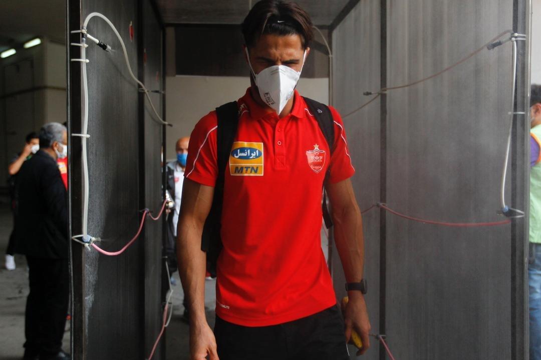 حواشی ابتدای دیدار تیمهای پرسپولیس تهران و شاهین بوشهر حواشی ابتدای دیدار تیمهای پرسپولیس تهران و شاهین بوشهر