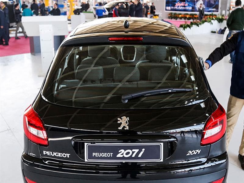 مقایسه دو خودروی سواری دنا پلاس با ۲۰۷i