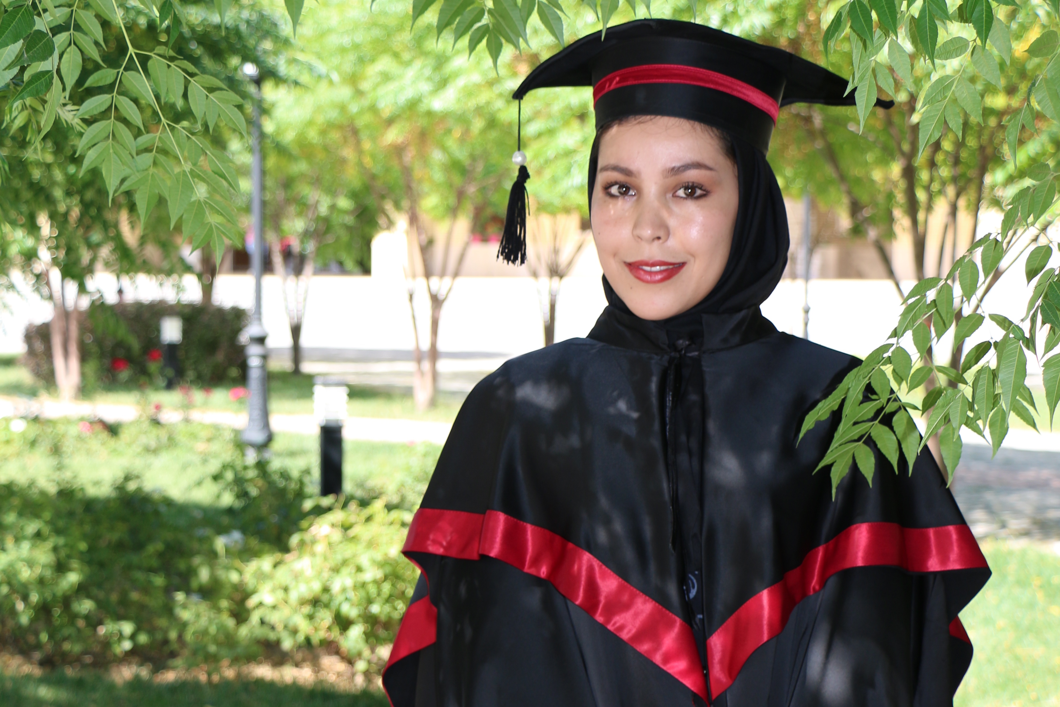 گفتوگو با فاطمه فاضل مهاجر افغانستانی و یکی از شش دانشمند جوان «بنیاد ارِل» کانادا گفتوگو با فاطمه فاضل مهاجر افغانستانی و یکی از شش دانشمند جوان «بنیاد ارِل» کانادا