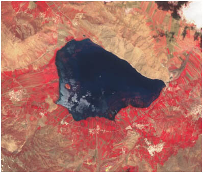 تصاویر ماهواره‌ای از کاهش سطح آب ۱۱ دریاچه و تالاب کشور