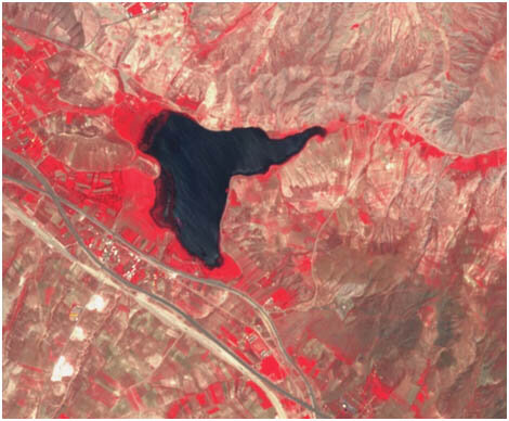 تصاویر ماهواره‌ای از کاهش سطح آب ۱۱ دریاچه و تالاب کشور