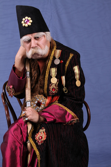 جواد عزتی از تئاتر خیابانی تا قهرمان سینما | عزت جواد!