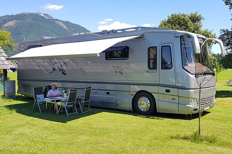 همه آن چیزهایی که باید درباره سفر با کمپر و ون مسافرتی بدانید