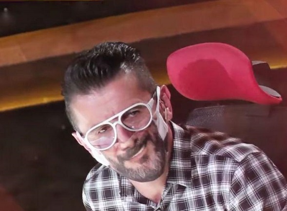 ماجرای ماسکهای ی عجیب داوران عصر جدید ماجرای ماسکهای ی عجیب داوران عصر جدید