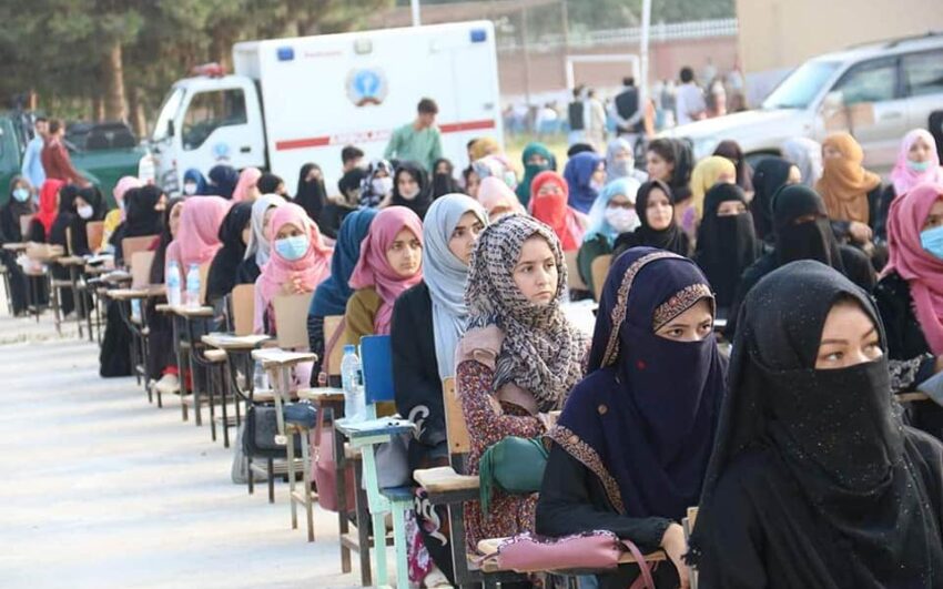 کنکور در افغانستان پس از ۵ ماه تاخیر برگزار شد+ عکس