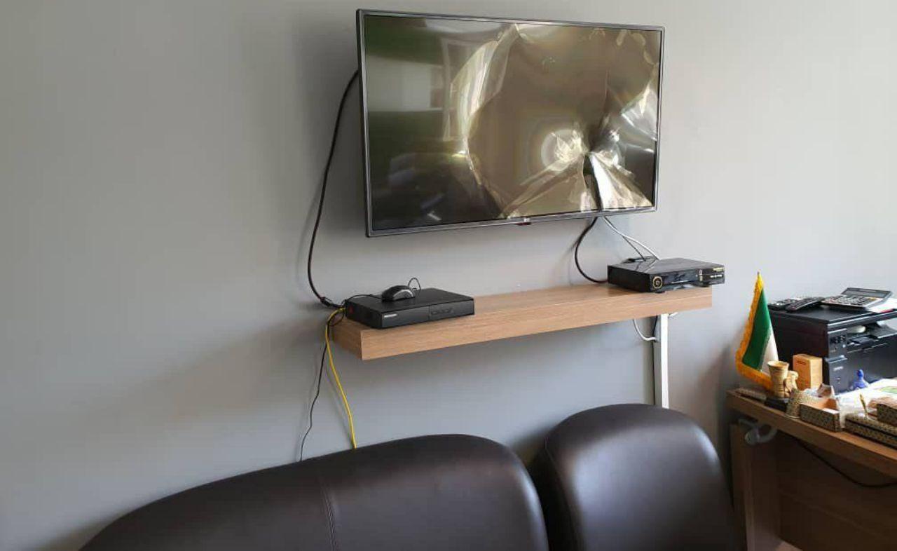 حمله حمید بقایی به دفتر روزنامه شرق