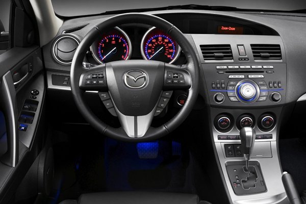 آشنایی با مشخصات فنی و آپشنهای خودرو مزدا ۳ آشنایی با مشخصات فنی و آپشنهای خودرو مزدا ۳