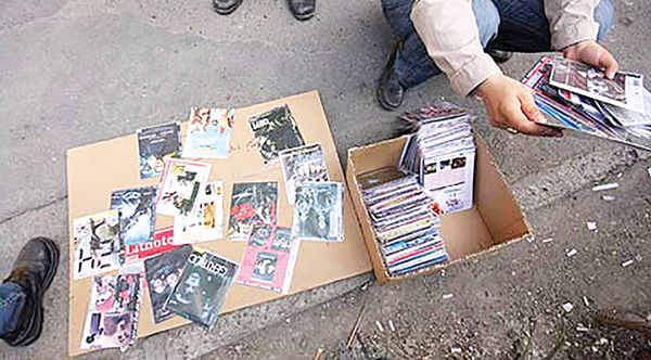 عرضه غیرقانونی فیلم و سریال همچنان ادامه دارد | قاچاق فرهنگی روی خط آنلاین