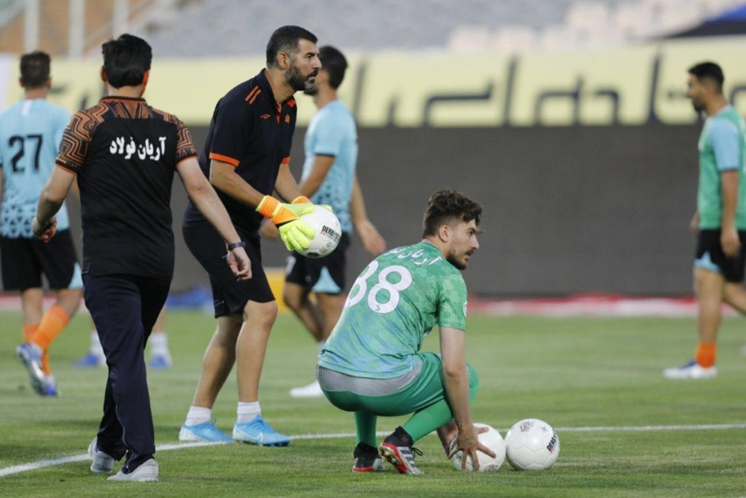 تساوی استقلال تهران و سایپا در نیمه نخست + ویدئو گل و حواشی تساوی استقلال تهران و سایپا در نیمه نخست + ویدئو گل و حواشی