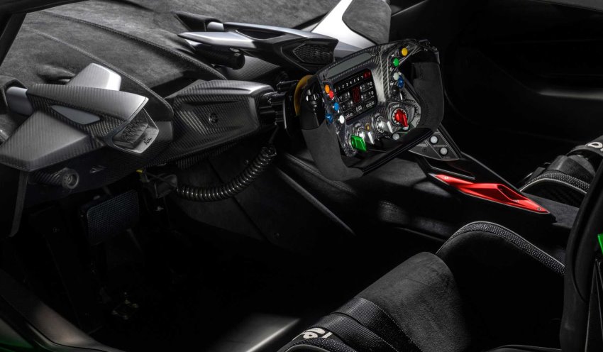 لامبورگینی اسنزا SCV12 رونمایی شد لامبورگینی اسنزا SCV12 رونمایی شد