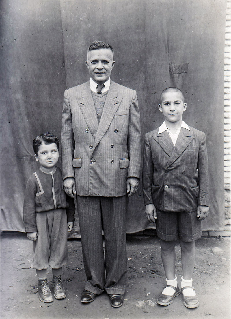 به راستی خسرو سینایی چه کسی بود؟ + ویدئو و تصویر