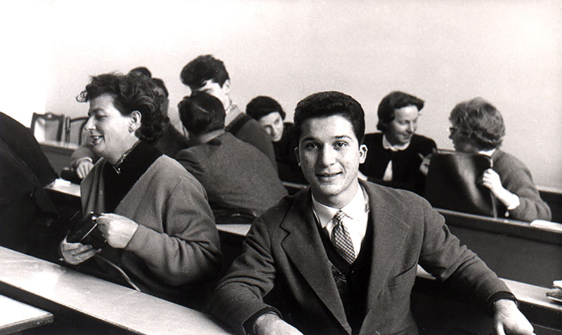 به راستی خسرو سینایی چه کسی بود؟ + ویدئو و تصویر