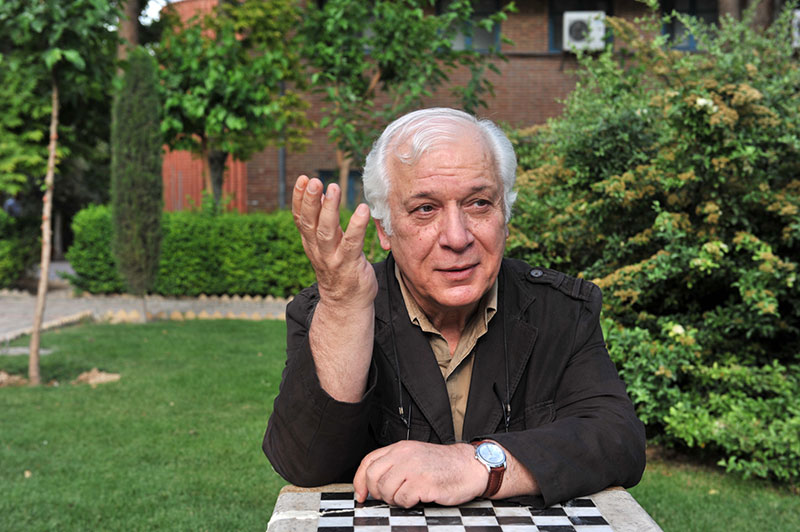 به راستی خسرو سینایی چه کسی بود؟ + ویدئو و تصویر