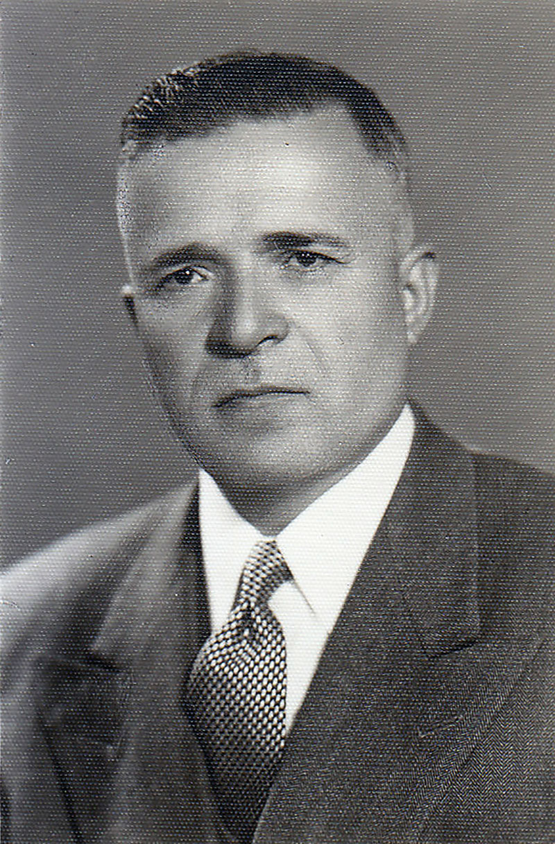 به راستی خسرو سینایی چه کسی بود؟ + ویدئو و تصویر