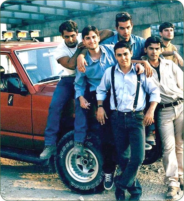 ایمان &zwnj;اشراقی، بازیگر سریال قدیمی &laquo;خط  قرمز&raquo;،حرف&zwnj;های عجیبی درباره مادرش می&zwnj;زند