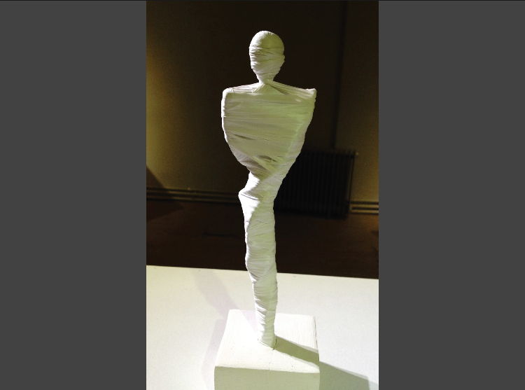 گفت&zwnj;وگو با هنرمند مجسمه&zwnj;ساز مهاجر: هر آجر گلشهر بخشی از هویت مهاجران است