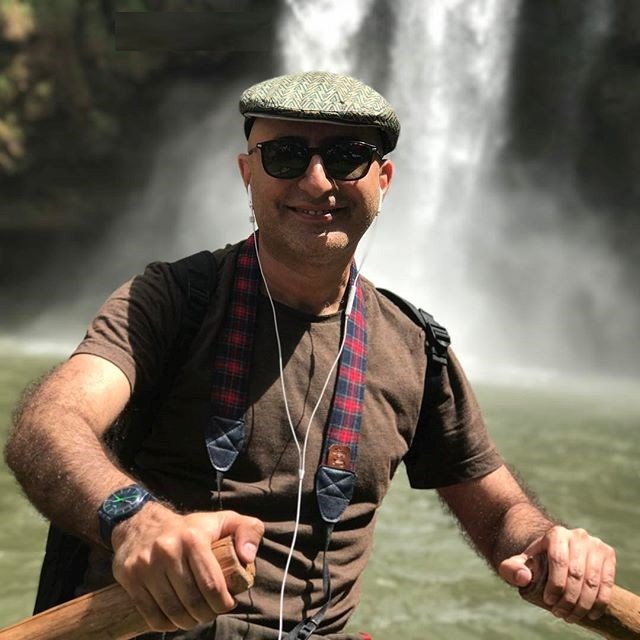 گفتگو با منصور ضابطیان به بهانه انتشار کتاب جدیدش، «سه‌رنگ»