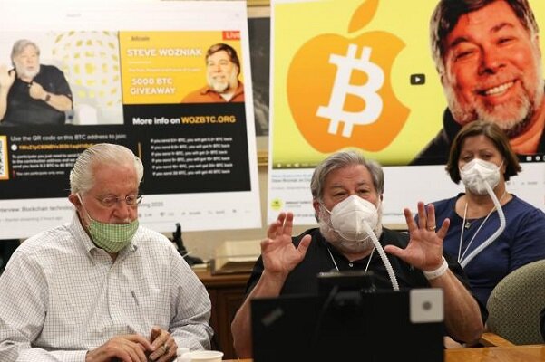 موسس اپل از گوگل شکایت کرد