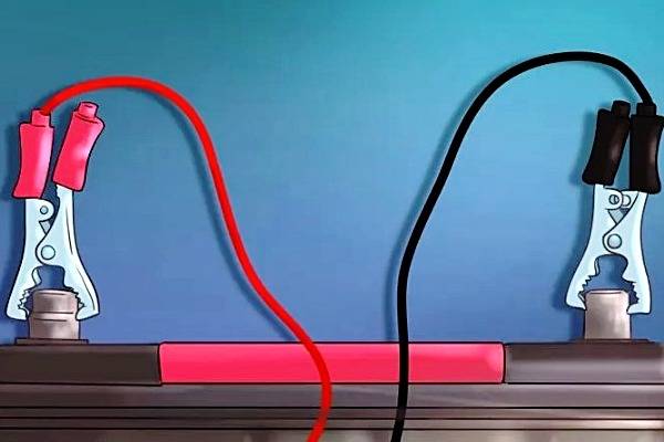 چگونه بفهمیم عمر باتری ماشین رو به اتمام است؟