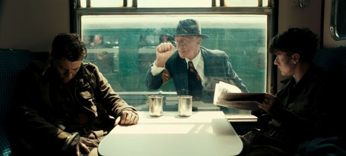 فیلمهای کریستوفر نولان درباره چای و قهوه و میانوعدههای خوشمزه است فیلمهای کریستوفر نولان درباره چای و قهوه و میانوعدههای خوشمزه است