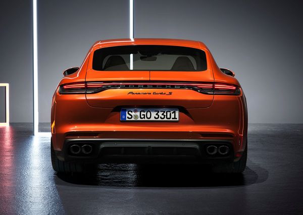 رونمایی از نسخه فیس&zwnj;لیفت پورشه پانامرا ۲۰۲۱