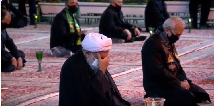 مراسم شام غریبان حسینی در بارگاه منور رضوی + تصاویر