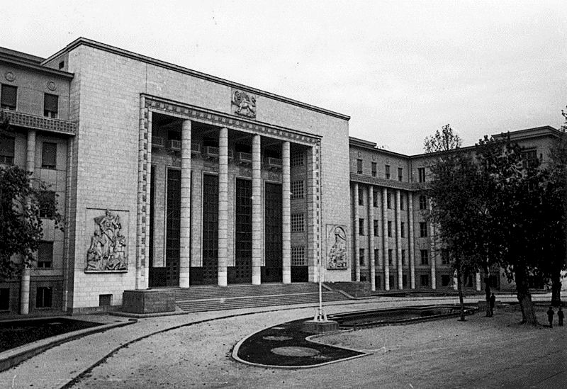 فیلم تازه کیمیایی داستان کسی است که کاخ دادگستری تهران را فروخت! فیلم تازه کیمیایی داستان کسی است که کاخ دادگستری تهران را فروخت!