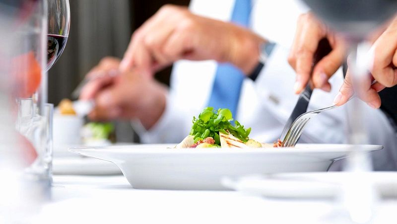 اگر نمی‌خواهید کبد چرب داشته باشید، این غذا‌ها را بخورید