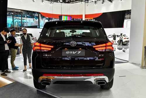 آشنایی با برلیانس V7؛ شاسی بلند لوکس با ویژگی‌های اسپرت و مجموعه‌ای کامل از امکانات ایمنی (+عکس)